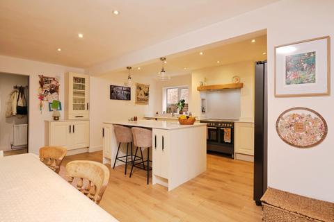 3 bedroom semi-detached house for sale, Elstob Way, Monmouth, NP25