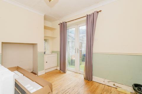 5 bedroom semi-detached house for sale, Temple Street, Huddersfield, HD3