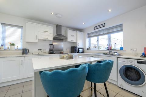 4 bedroom detached house for sale, Chadwick Road, Dunholme, Lincoln, LN2