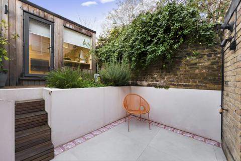 2 bedroom flat for sale, Lyndhurst Way,  Peckham, SE15