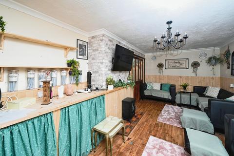 3 bedroom semi-detached bungalow for sale, Caton Close, Sutton-in-Ashfield, NG17