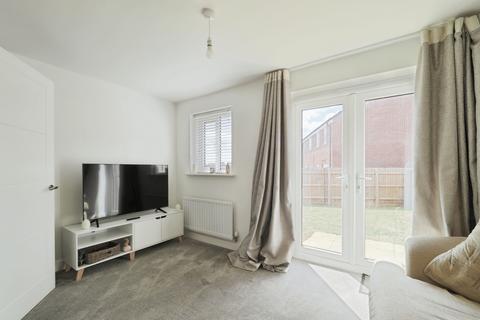 2 bedroom end of terrace house for sale, Greenshank Drive, Scunthorpe, DN16