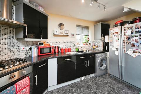 3 bedroom terraced house for sale, Gresham Close, Sutton-in-Ashfield, NG17