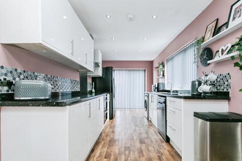 undefined, Bridge Road, Cosgrove, Milton Keynes, MK19