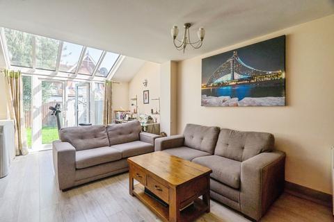 2 bedroom terraced house for sale, Griggs Close, Ilford, IG3