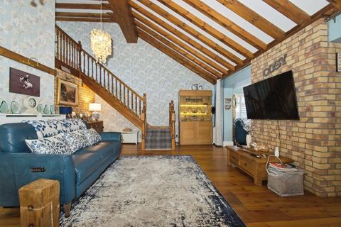 4 bedroom detached house for sale, Woodland Place, Blackwood, NP12