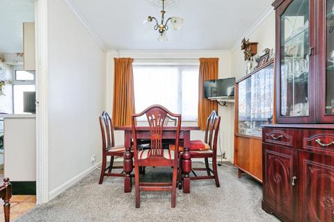 3 bedroom semi-detached house for sale, Hunter Drive, Bletchley, Milton Keynes, MK2