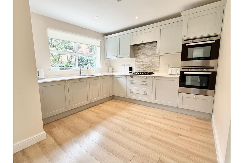 Kitchen/Breakfast