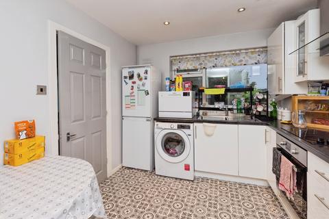 undefined, Marlow Close, Huddersfield, HD5
