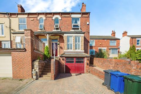 4 bedroom semi-detached house for sale, Holywell Lane, Doncaster, DN12