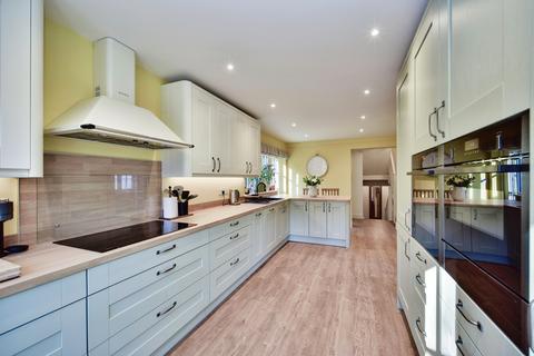 undefined, Erith Close, Maidstone, ME14