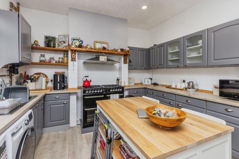 3 bedroom terraced house for sale, Stanley Street, Brighouse, HD6