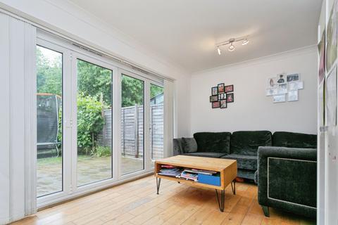 undefined, Donnington, Bradville, Milton Keynes, MK13