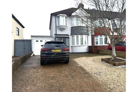 4 bedroom end of terrace house for sale, Woodlands Road, Gillingham, ME7