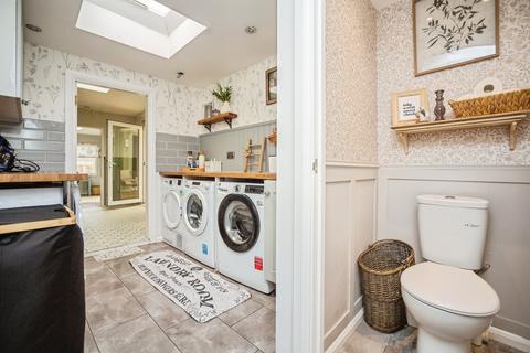 4 bedroom end of terrace house for sale, Woodlands Road, Gillingham, ME7