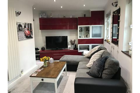 1 bedroom ground floor maisonette for sale, Salisbury Avenue, Barking, IG11