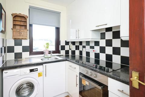 1 bedroom ground floor flat for sale, Roseburn Drive, Edinburgh, EH12