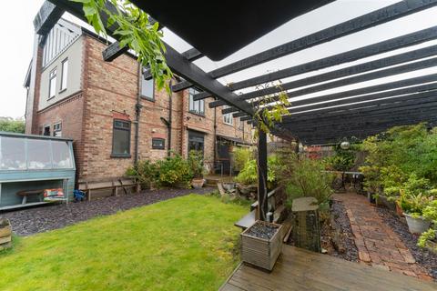 undefined, Seymour Grove, Old Trafford