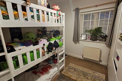 2 bedroom flat for sale, Sheridan Court, High Wycombe HP12