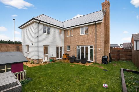 4 bedroom detached house for sale, Procession Way, Bury St. Edmunds, IP30