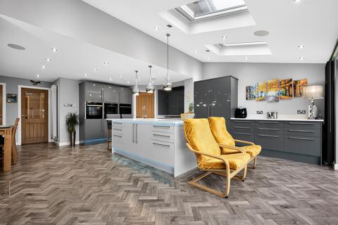 undefined, Larchwood, Oldham, OL9