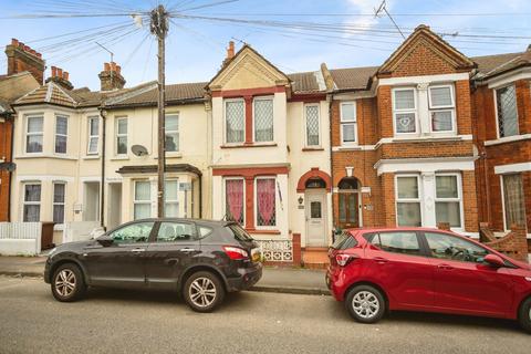 3 bedroom terraced house for sale, Balmoral Road, Gillingham, ME7