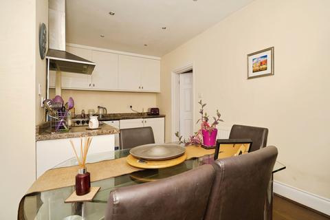 3 bedroom terraced house for sale, Woodside Road, Huddersfield, HD4