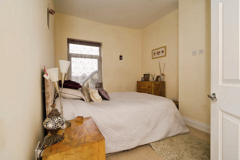 3 bedroom terraced house for sale, Woodside Road, Huddersfield, HD4