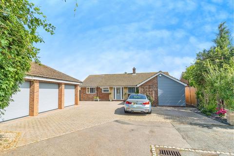 5 bedroom detached bungalow for sale, Crofts Lane, Newton Longville, Milton Keynes, MK17