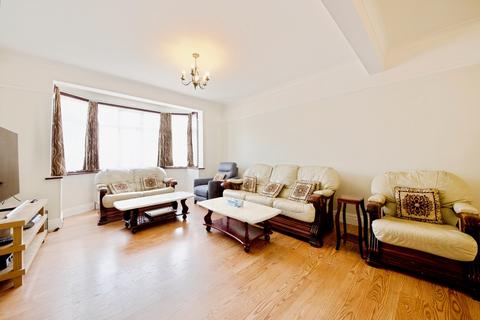 5 bedroom semi-detached house for sale, The Drive, Ilford, IG1