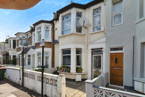 3 bedroom terraced house for sale, Sherrard Road, London, E12