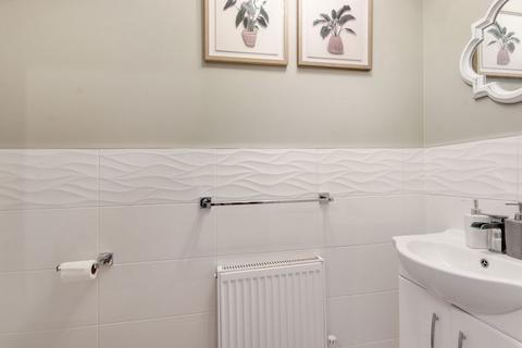 5 bedroom townhouse for sale, Kingfisher Drive, Greenhithe, Kent, DA9 9RS