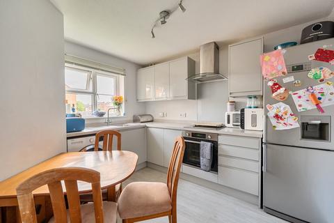 2 bedroom terraced house for sale, Elizabeth Court, Farncombe GU7
