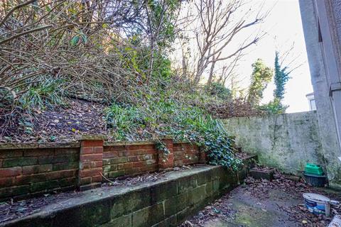 1 bedroom flat for sale, Eversfield Place, St. Leonards-On-Sea