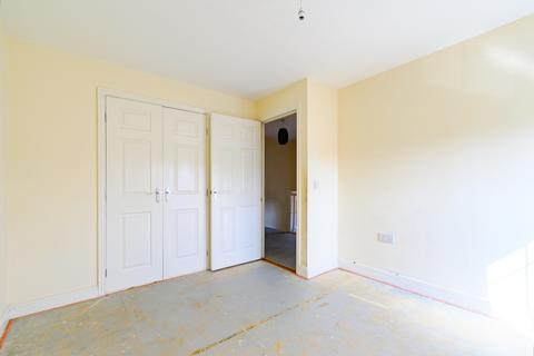 4 bedroom end of terrace house for sale, Tangmere Avenue, Heywood, OL10