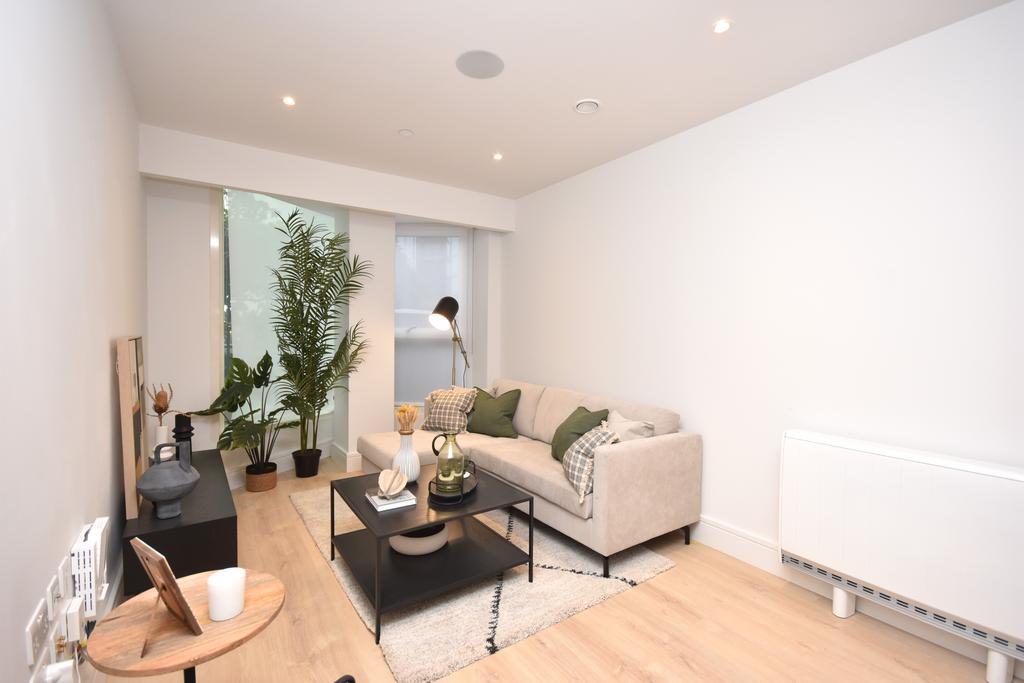 2 bed lounge1