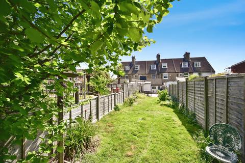 4 bedroom terraced house for sale, New Road, Aylesford, ME20