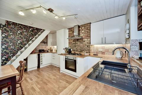 4 bedroom terraced house for sale, New Road, Aylesford, ME20