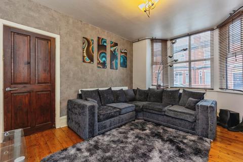 4 bedroom terraced house for sale, Parkdale Avenue, Manchester, M18