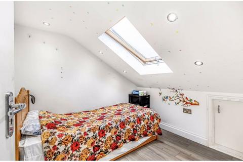 5 bedroom terraced house for sale, Rectory Square, London, E1