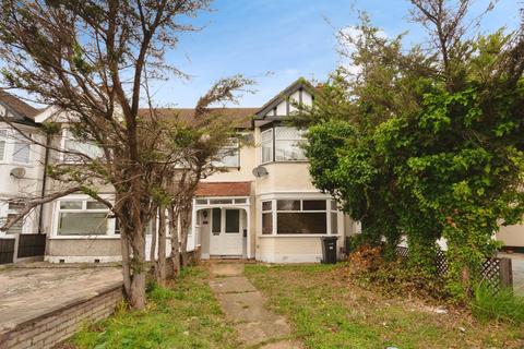 3 bedroom terraced house for sale, Eastern Avenue, Ilford, IG2
