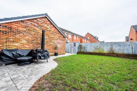 3 bedroom detached house for sale, Foden Close, Farington, Leyland