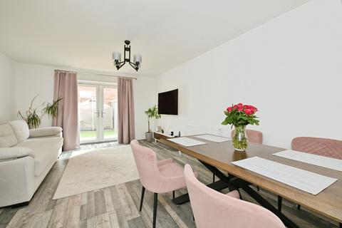 undefined, London Road, Corby, NN17
