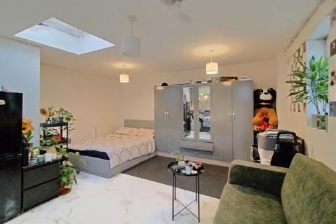 undefined, 80B Seymour Avenue, Tottenham, London, N17 9ED