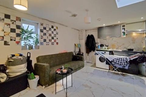 undefined, 80B Seymour Avenue, Tottenham, London, N17 9ED