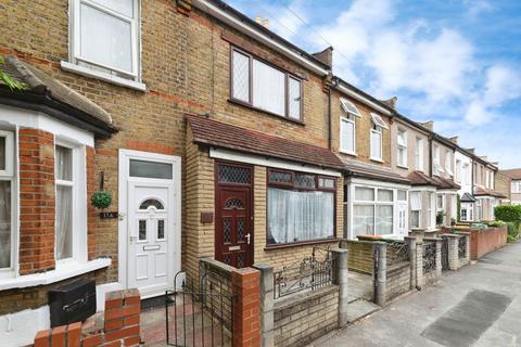 2 bedroom terraced house for sale, Park Avenue, London, E6