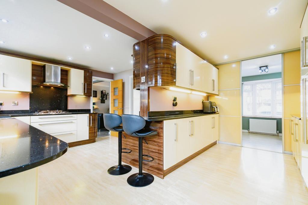 Kitchen/Breakfast