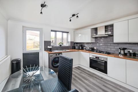 3 bedroom townhouse for sale, Lindisfarne Drive, Monkston, Milton Keynes, MK10