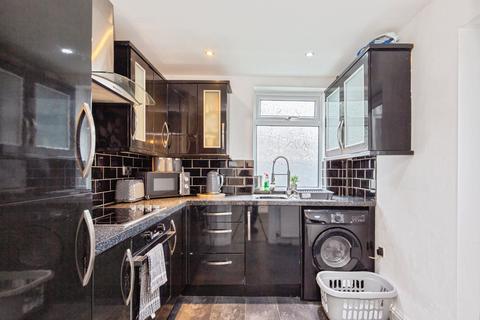 2 bedroom terraced house for sale, Northfield Avenue, Manchester, M40