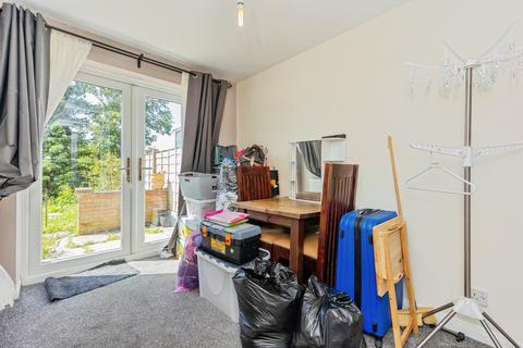 undefined, Pearly Bank, Oldham, OL1